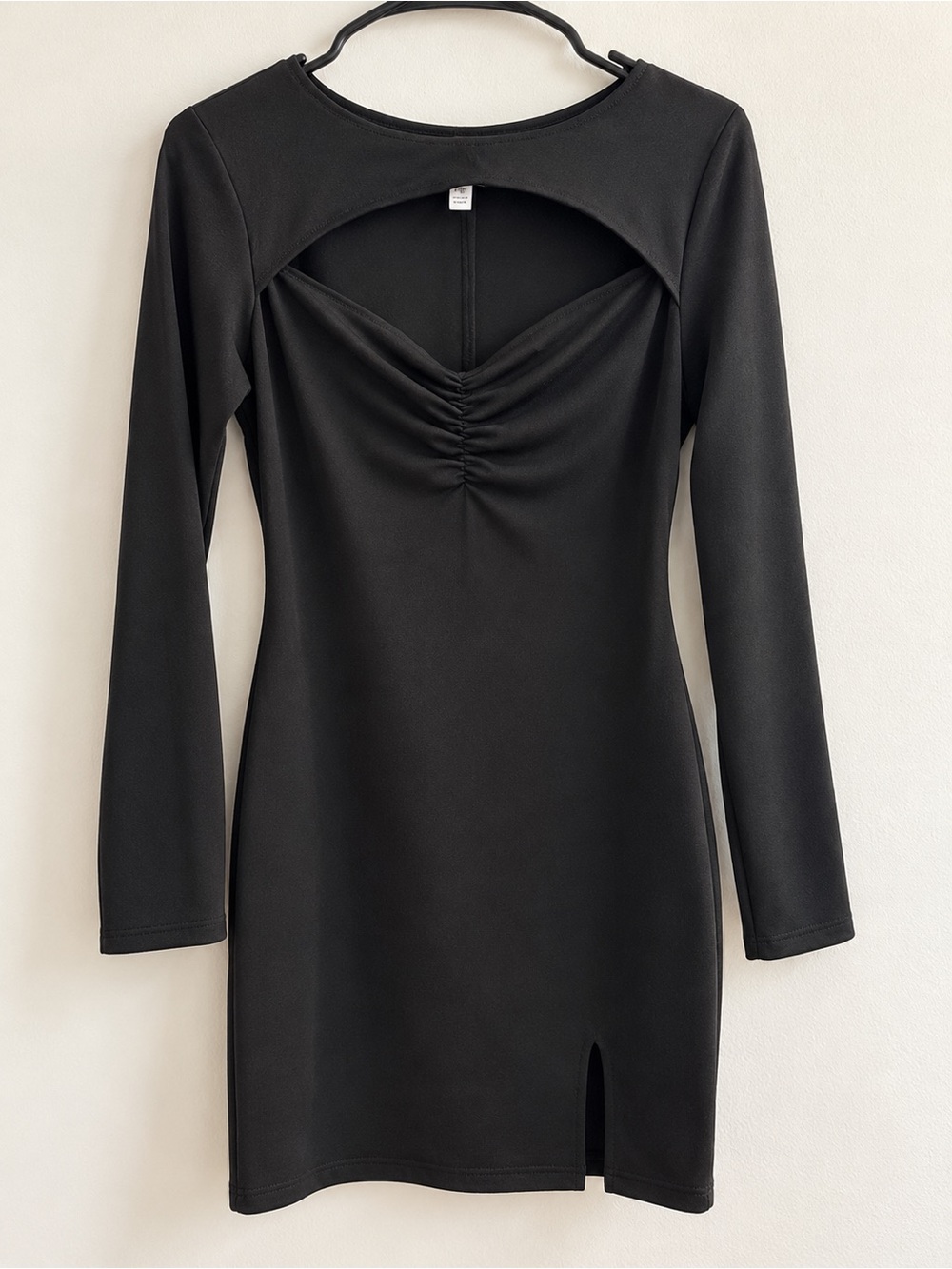 Amazon Black Long-Sleeve Cutout Bodycon Dress